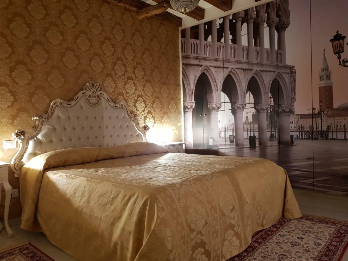 La Residenza Di Carlo Close To Piazza San Marco Венеция Екстериор снимка